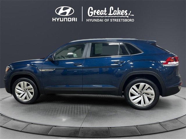 Used 2021 Volkswagen Atlas Cross Sport SE image 2