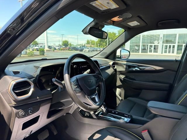 Used 2025 Chevrolet TrailBlazer ACTIV w/ Convenience Package AWD/4WD image 16