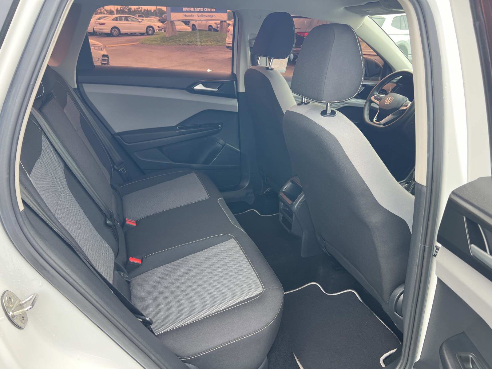 Certified 2022 Volkswagen Taos S image 28