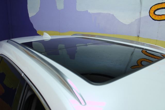 Used 2021 Cadillac XT4 Premium Luxury w/ Sun And Sound Package image 5