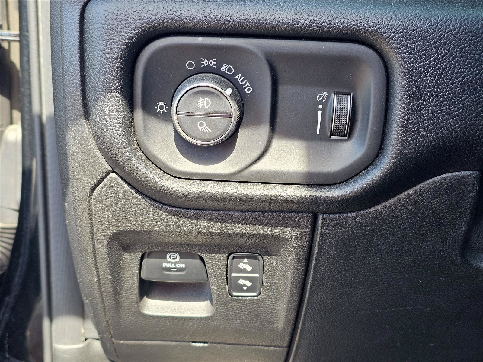 Used 2021 RAM 1500 Rebel w/ Rebel Level 2 Equipment Group AWD/4WD image 19