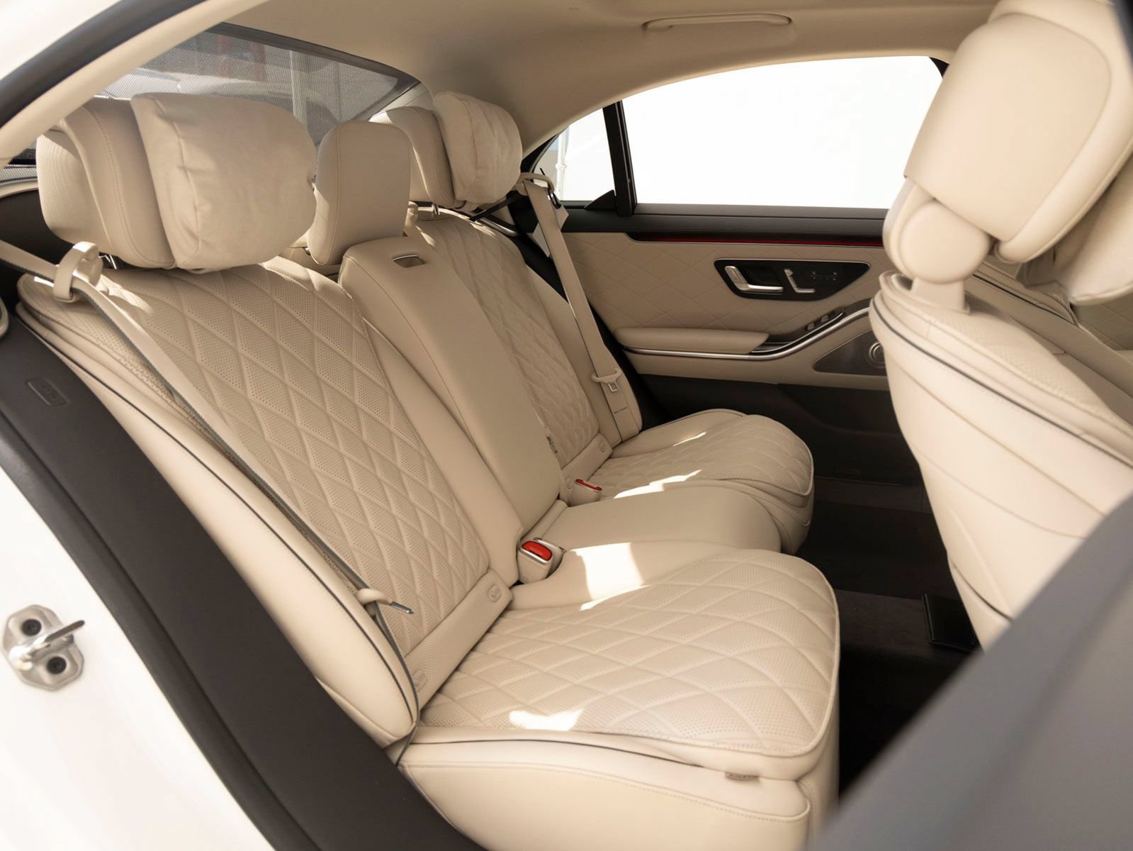 New 2026 Mercedes-Benz S 580 4MATIC Sedan image 23