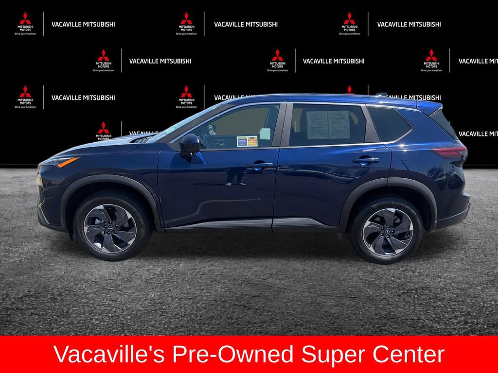 Used 2025 Nissan Rogue SV FWD image 2