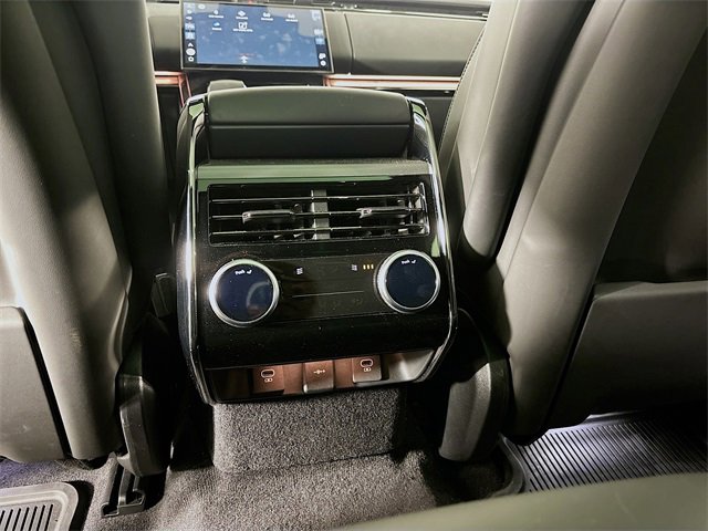 Used 2025 Land Rover Range Rover Sport SE image 25