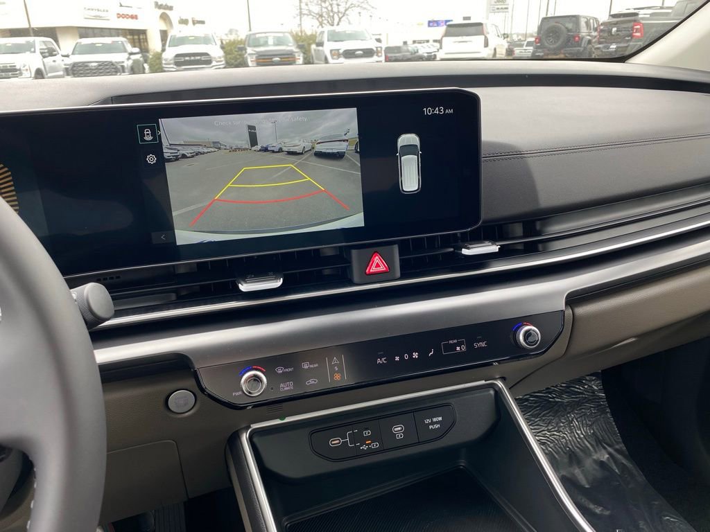 New 2026 Kia Carnival FWD image 18