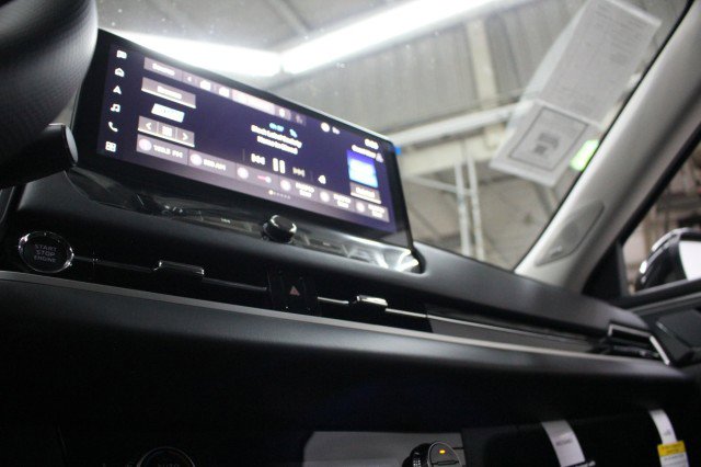 New 2026 Mitsubishi Outlander SE image 12