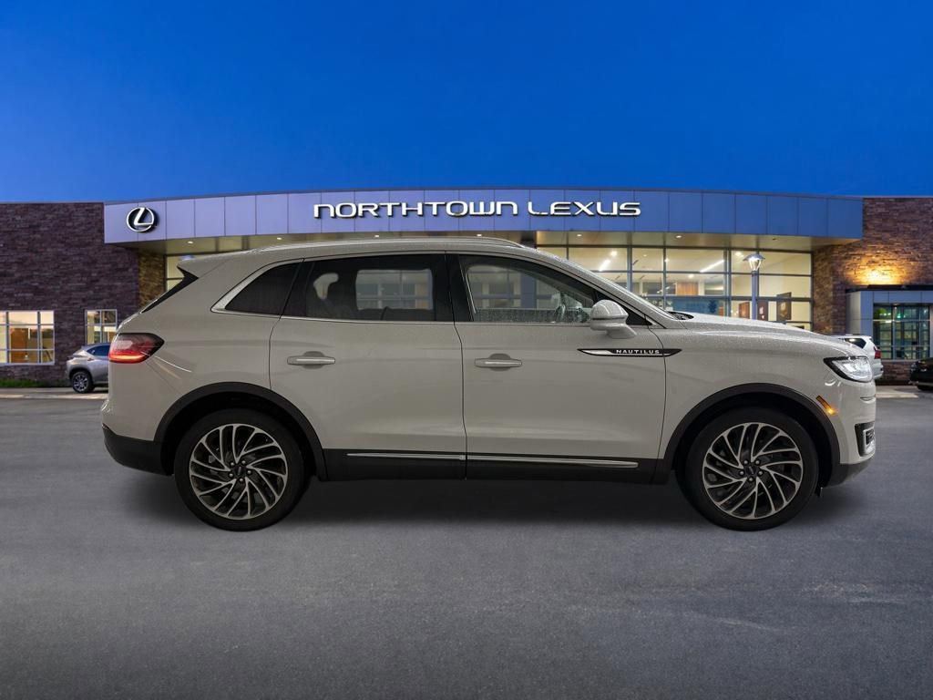 Used 2020 Lincoln Nautilus Reserve w/ Cargo Utility Package AWD/4WD image 24