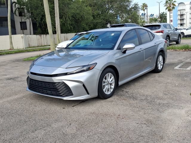 Used 2026 Toyota Camry LE FWD image 2
