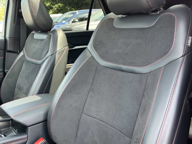 Used 2025 Ford Explorer ST w/ Sun And Sound Package AWD/4WD image 36