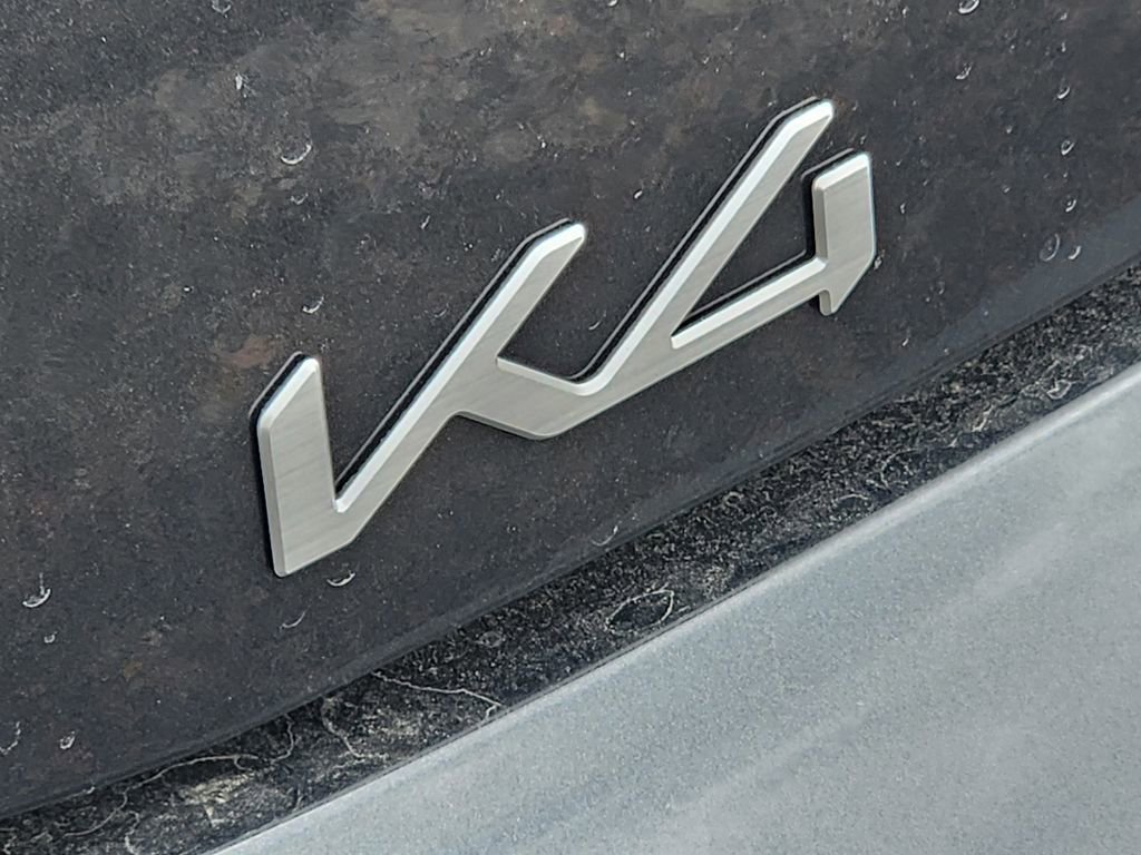 New 2025 Kia K4 LX image 13