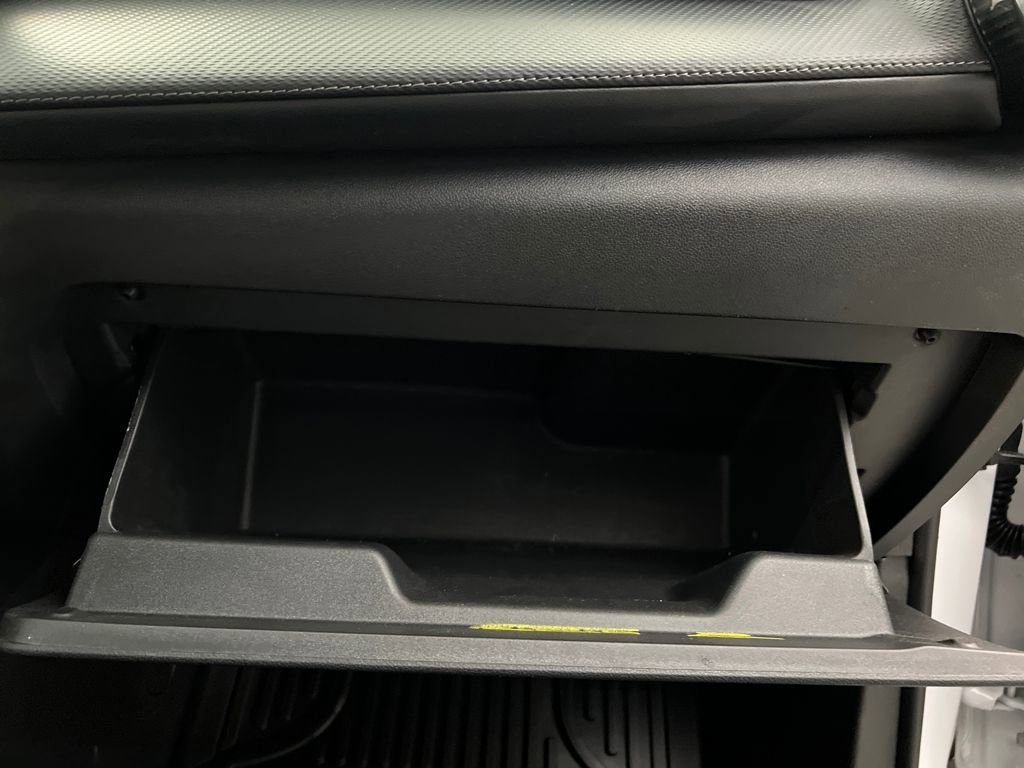 Used 2025 Chevrolet Equinox LT image 28