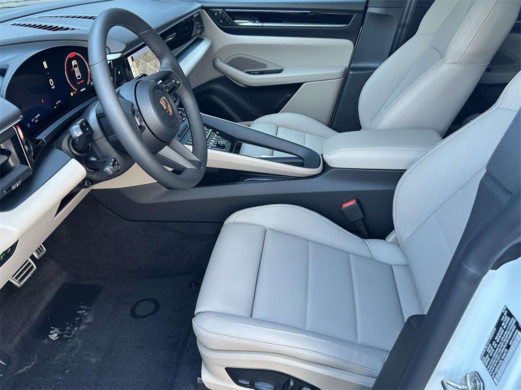 New 2025 Porsche Macan 4S Electric image 20
