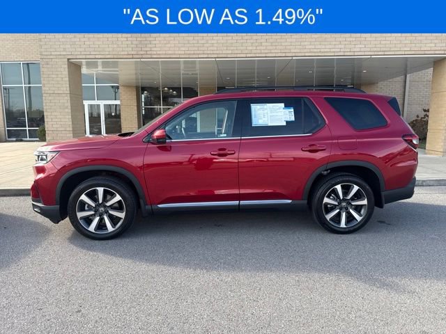 Certified 2025 Honda Pilot Touring image 1