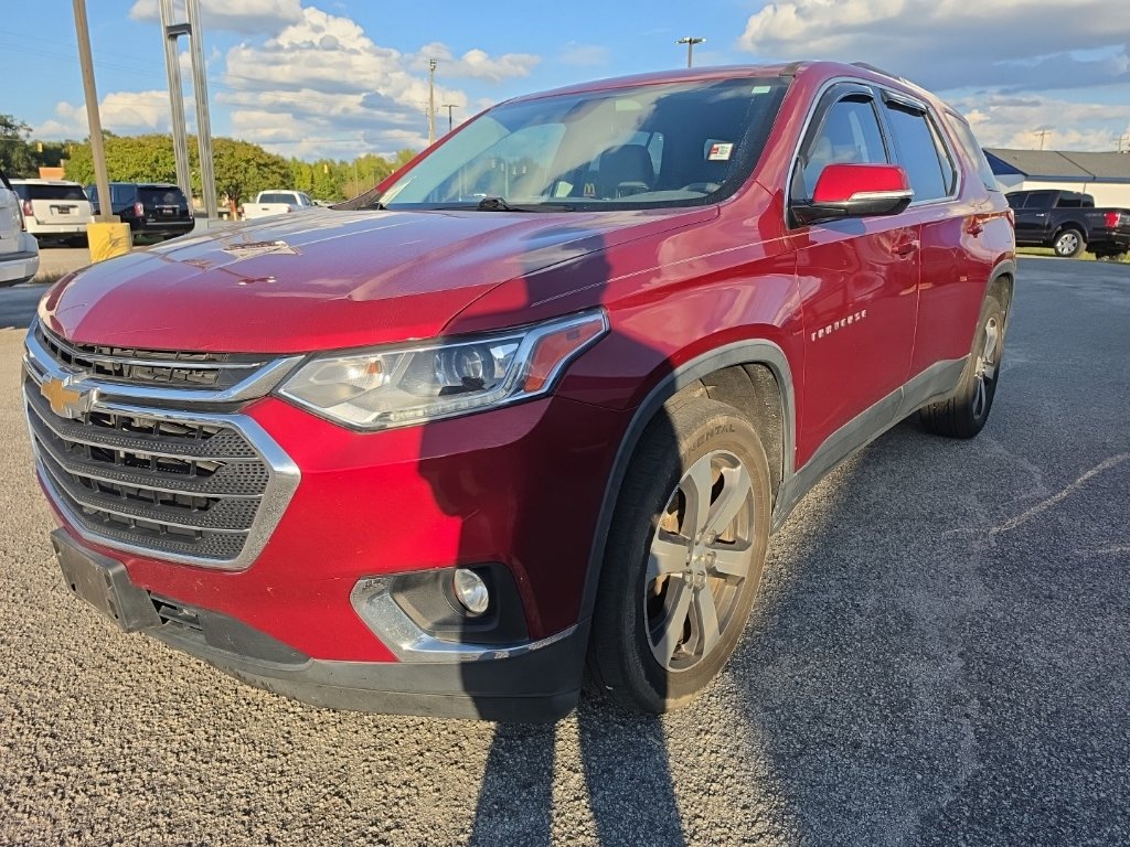 Used 2018 Chevrolet Traverse LT FWD image 2