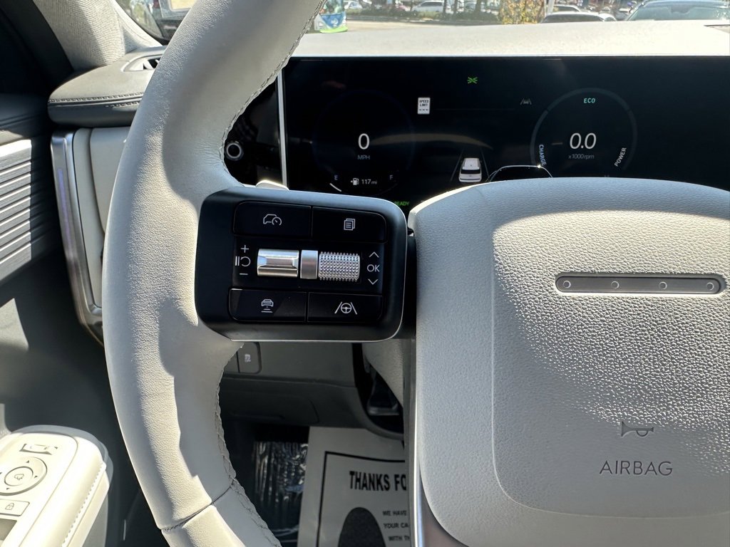 Used 2025 Hyundai Santa Fe Limited image 19