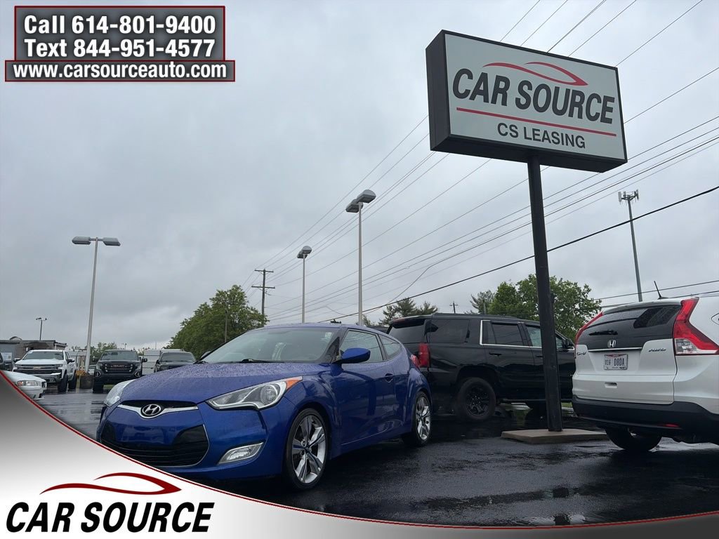 Used 2013 Hyundai Veloster w/ Tech Pkg FWD image 1