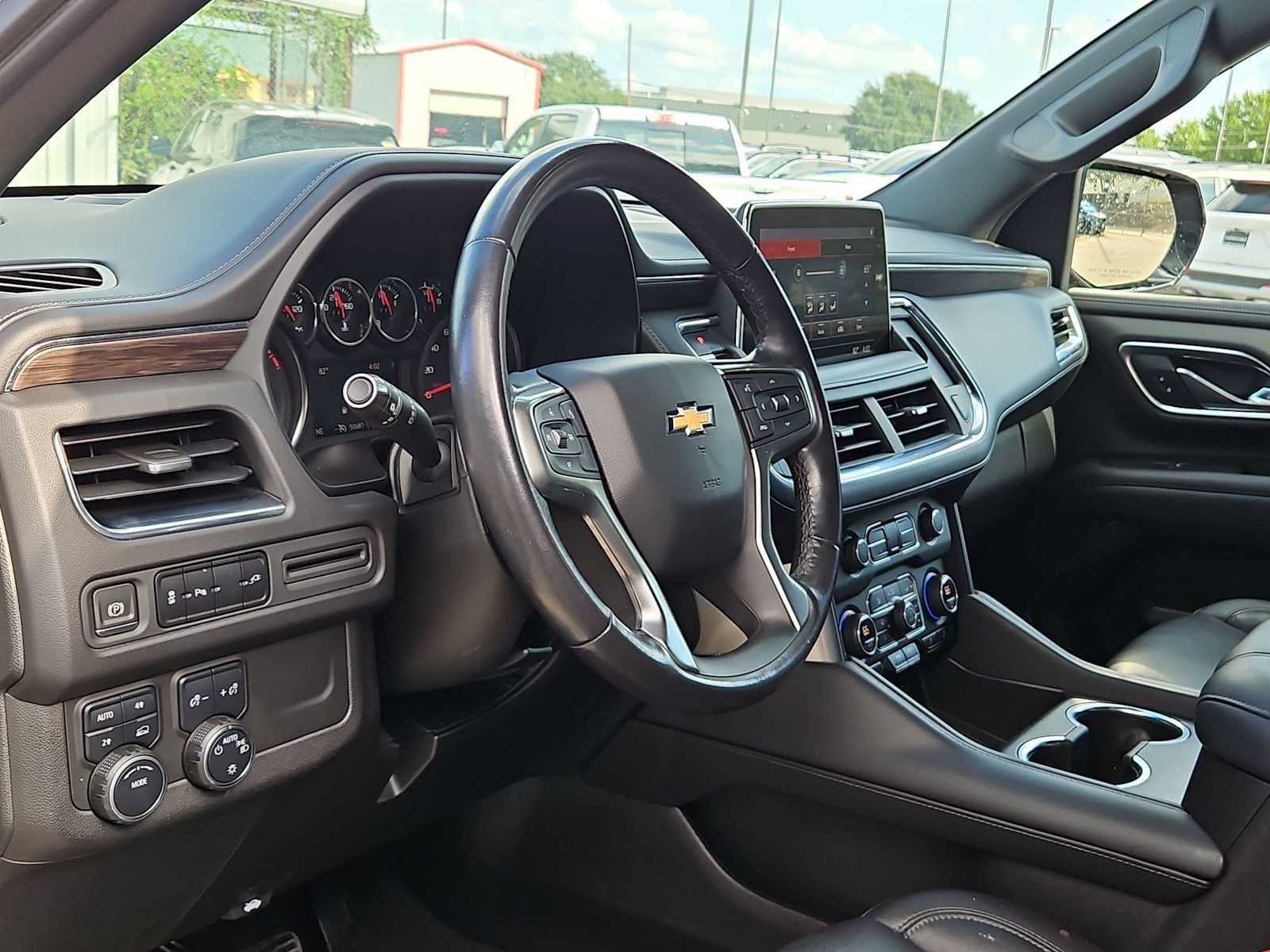 Used 2021 Chevrolet Tahoe LT AWD/4WD image 2