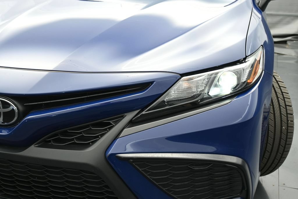 Used 2024 Toyota Camry SE w/ Convenience Package FWD image 40