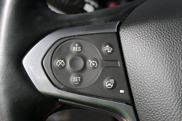 Used 2023 Chevrolet Traverse Premier AWD/4WD image 19