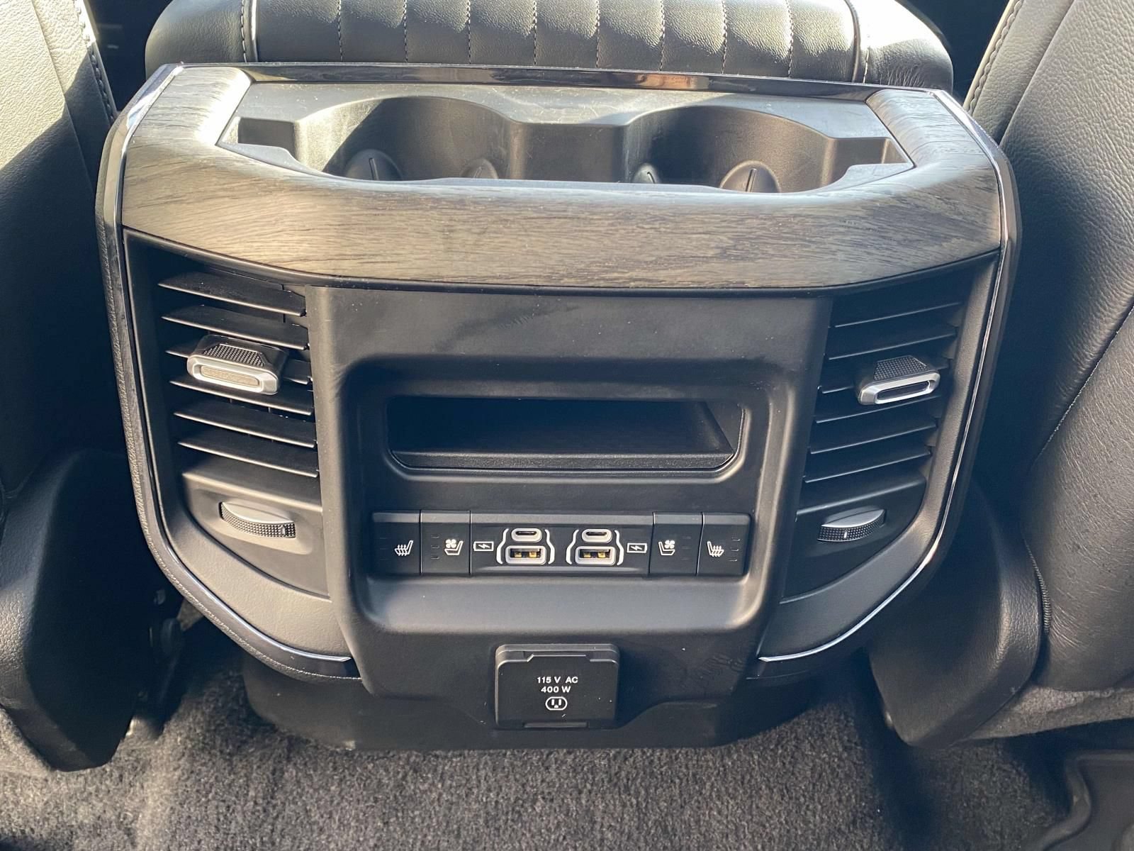 Used 2025 RAM 1500 Limited AWD/4WD image 13