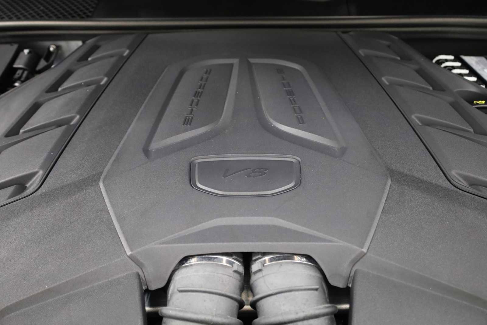 Certified 2025 Porsche Cayenne S image 41