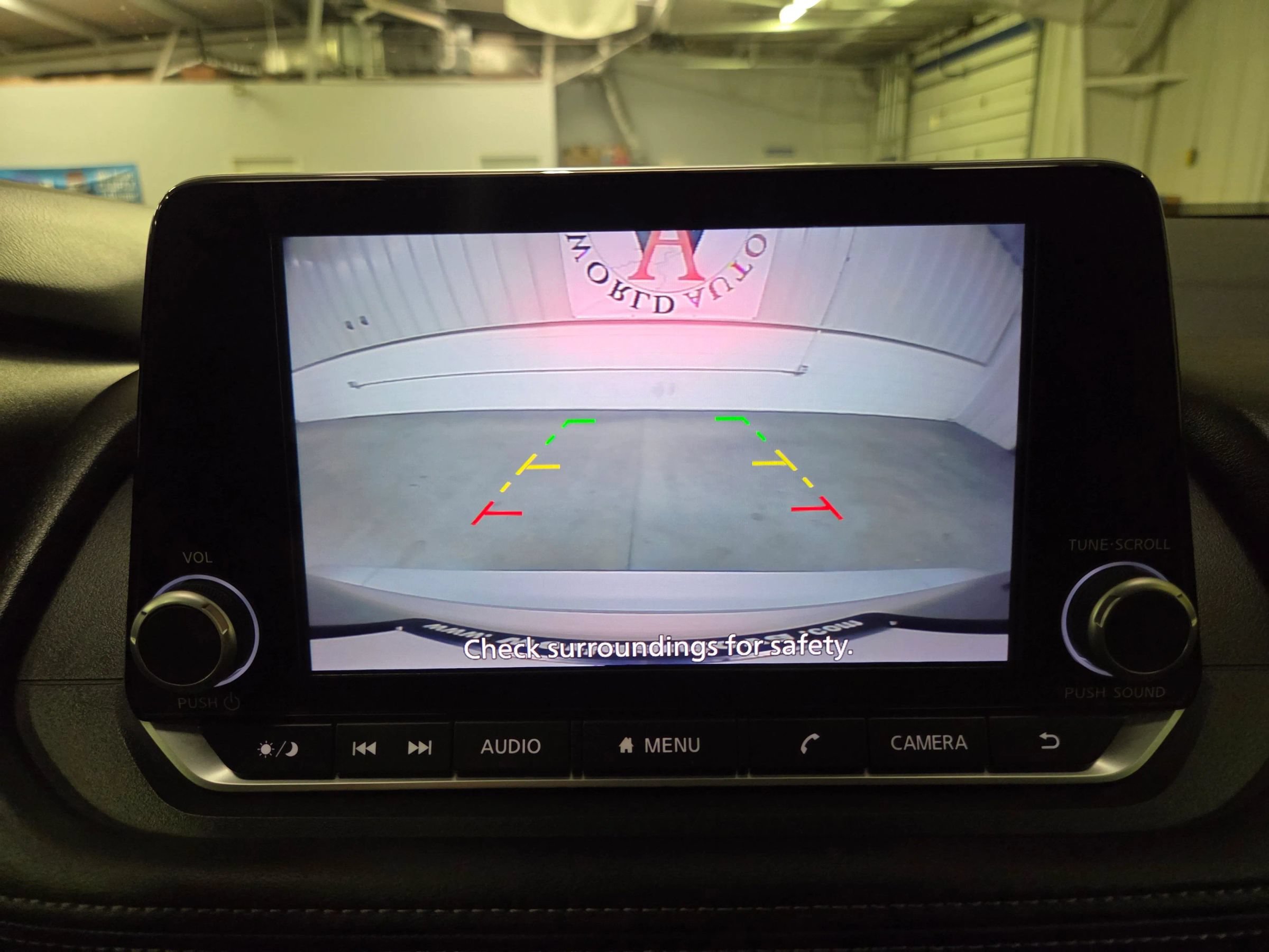Used 2025 Nissan Rogue SV FWD image 27