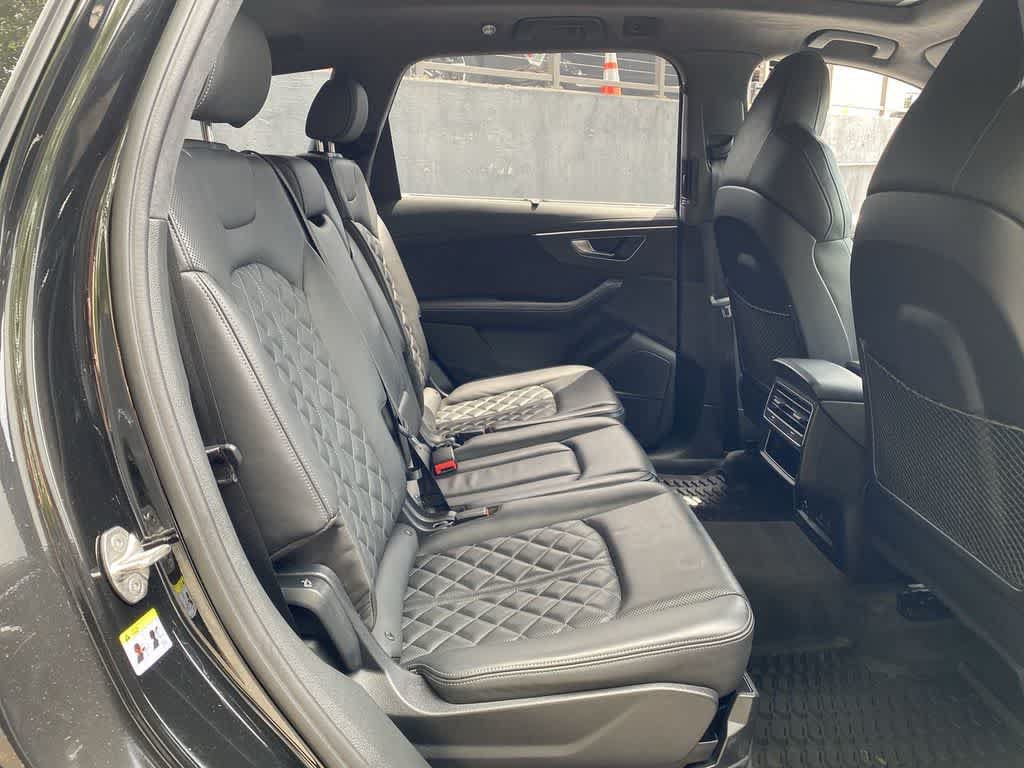 Used 2023 Audi SQ7 Prestige AWD/4WD image 18