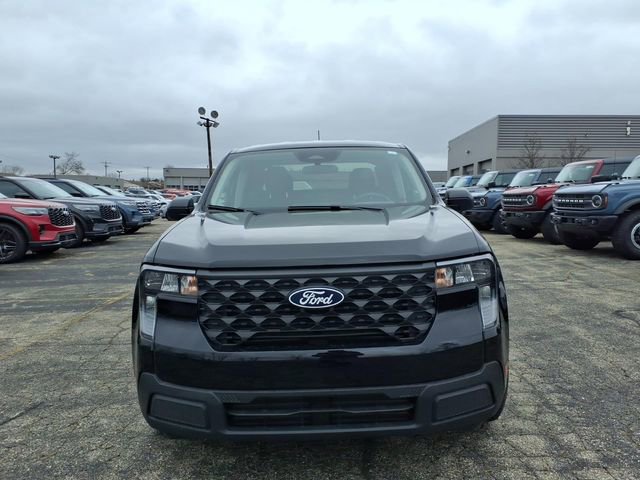 Used 2025 Ford Maverick XL w/ Equipment Group 102A image 2