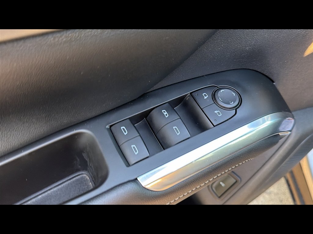 Used 2024 Chevrolet Traverse LT w/ LPO, Floor Liner Package AWD/4WD image 8