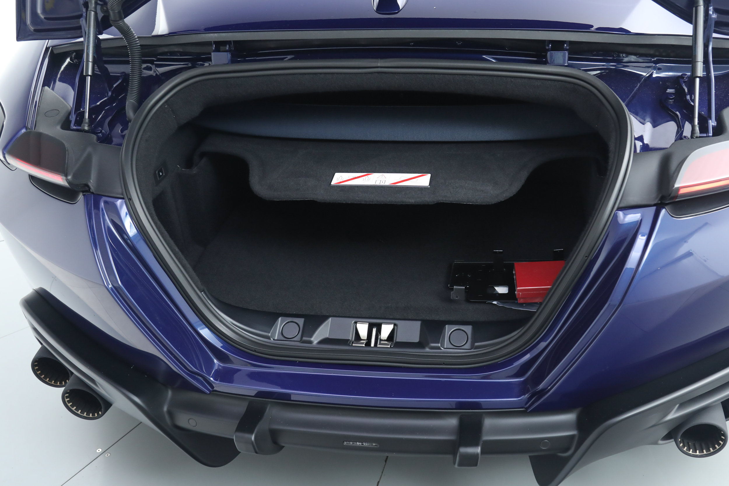 Certified 2026 Ferrari Roma Spider RWD image 34