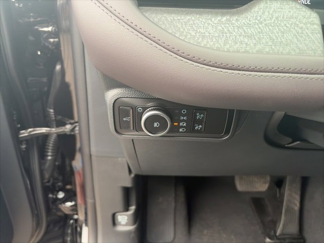 New 2026 Ford Explorer Platinum image 19