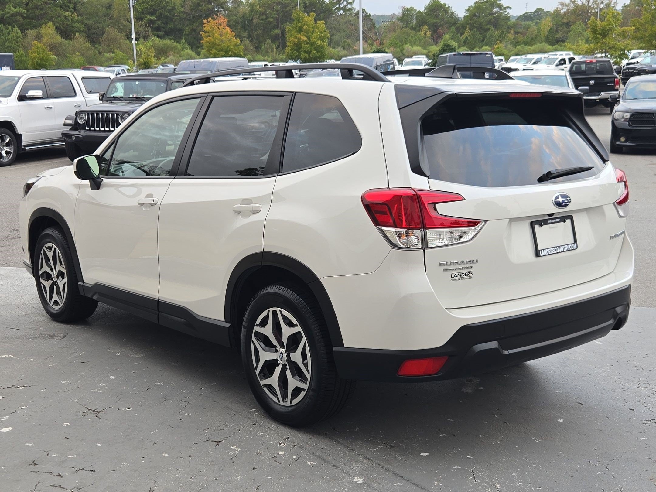 Used 2024 Subaru Forester Premium AWD/4WD image 5