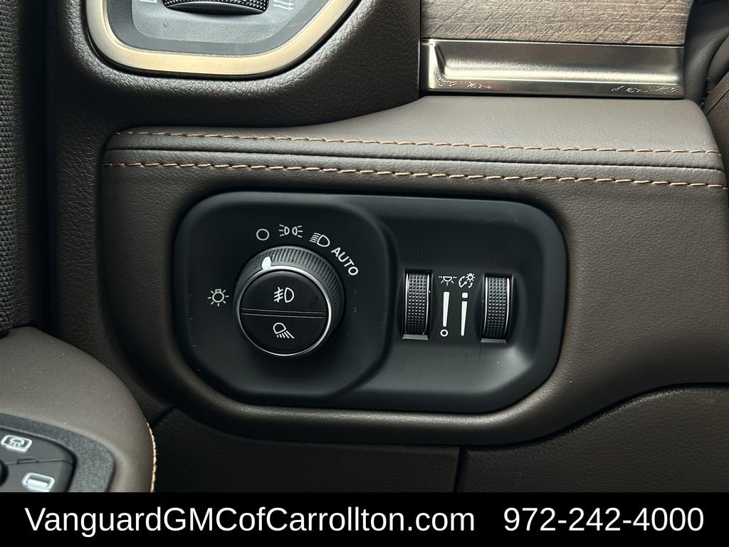 Used 2026 RAM 2500 Limited image 24