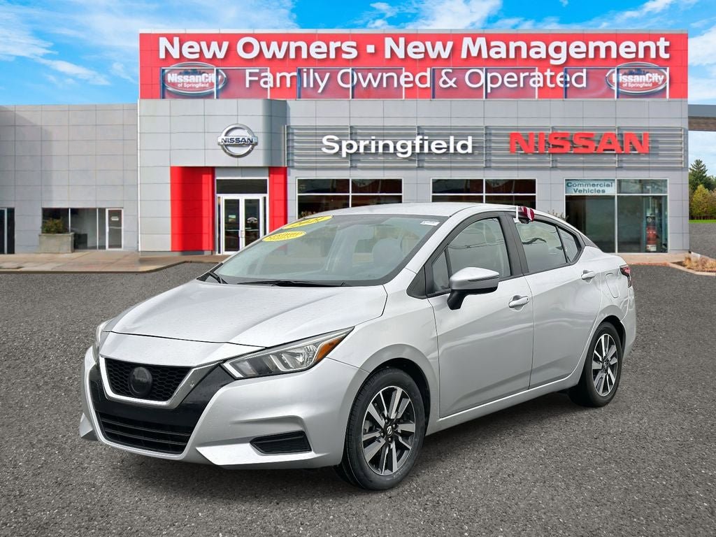 Used 2021 Nissan Versa SV image 2