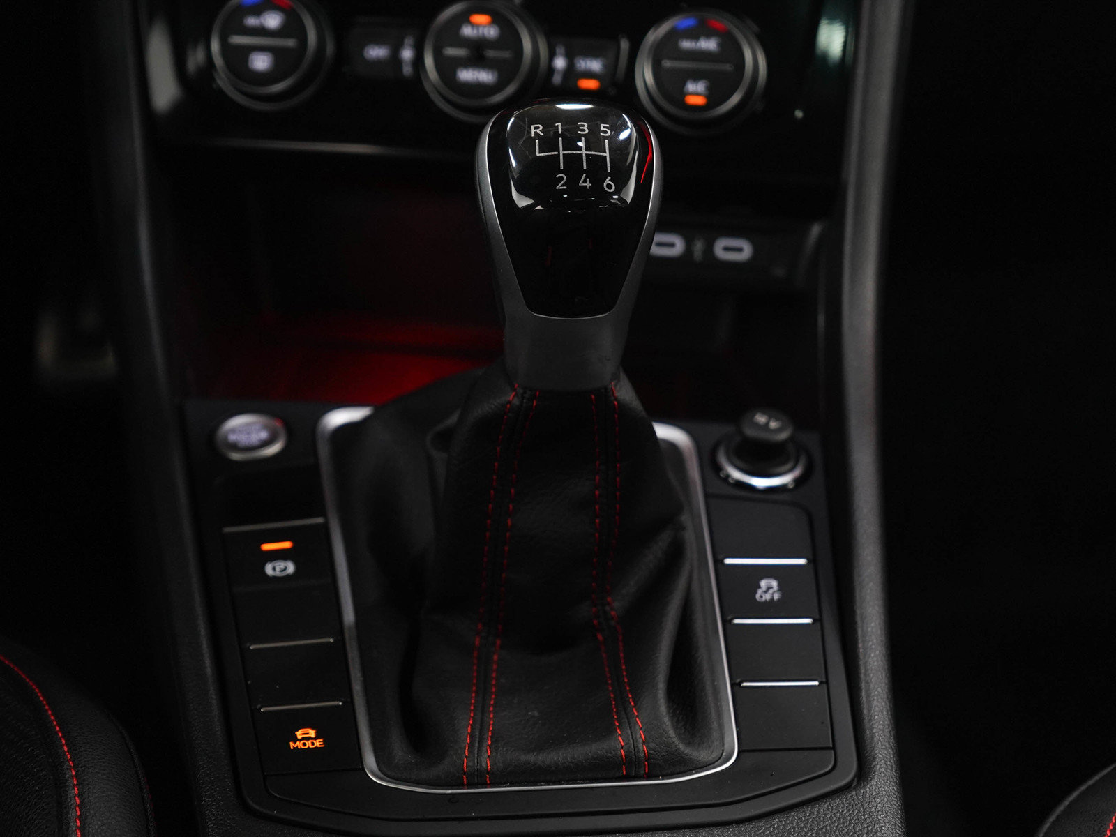 Used 2024 Volkswagen Jetta GLI Autobahn FWD image 18