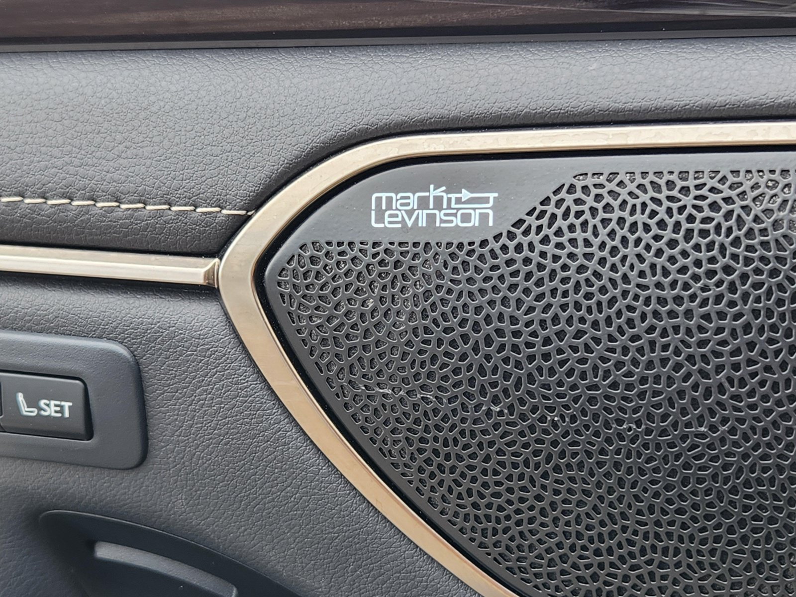 Certified 2021 Lexus ES 300h w/ Luxury Package FWD image 18