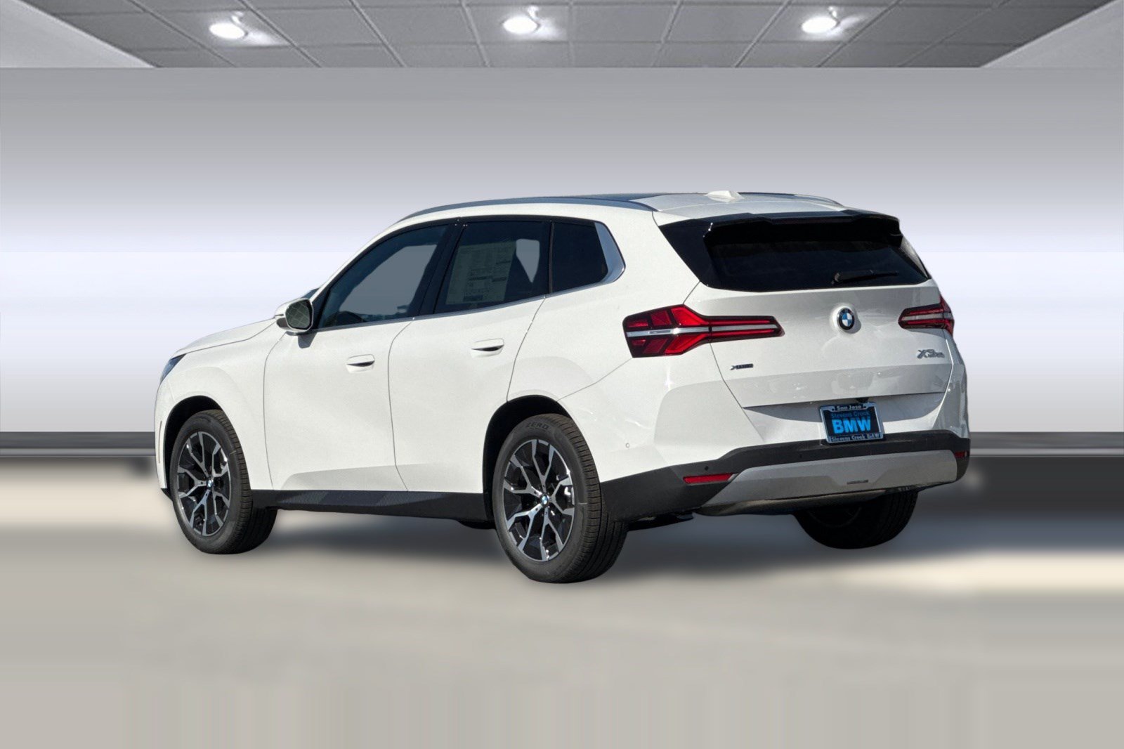 Used 2026 BMW X3 xDrive30i w/ Premium Package AWD/4WD image 3