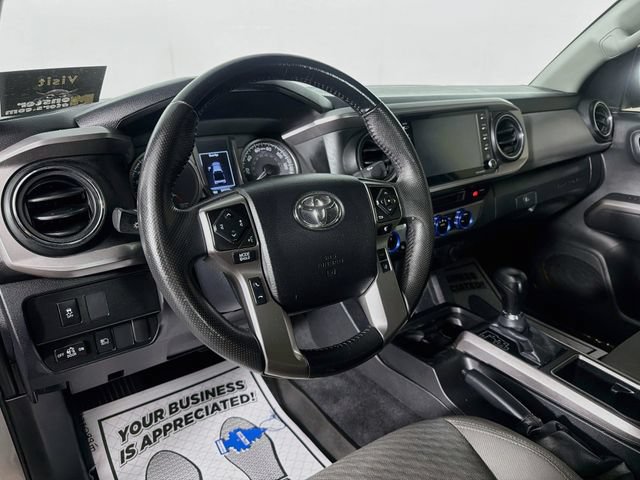 Used 2023 Toyota Tacoma SR5 AWD/4WD image 9