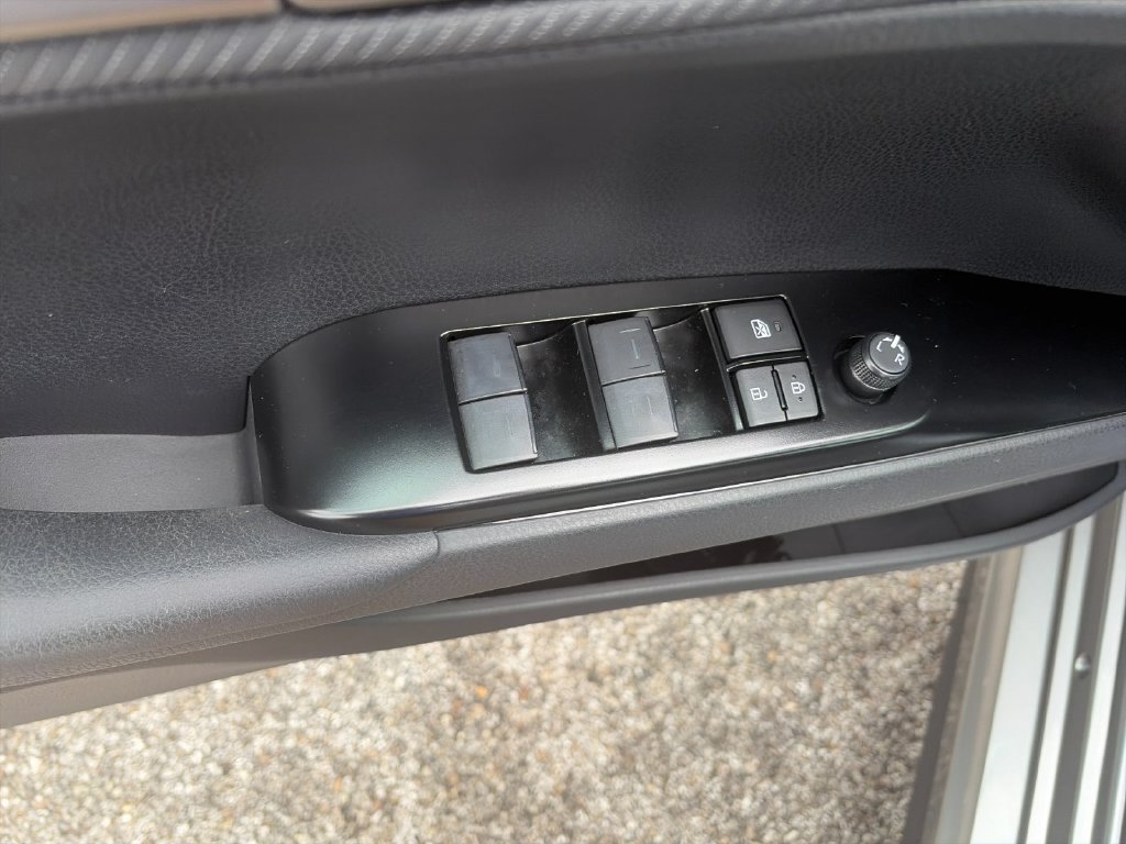 Used 2026 Toyota Camry SE w/ Multimedia Upgrade Package FWD image 13