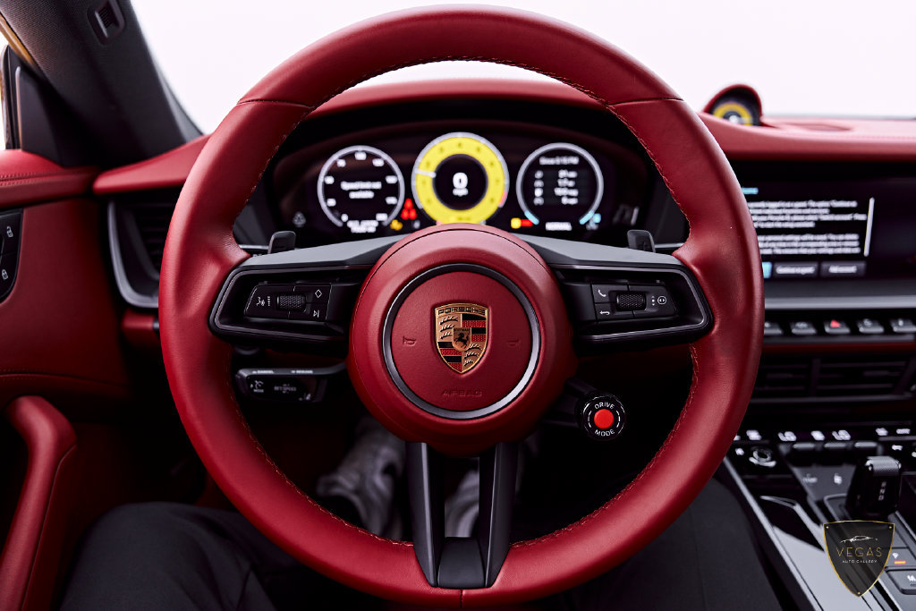 Used 2025 Porsche 911 Carrera RWD image 59