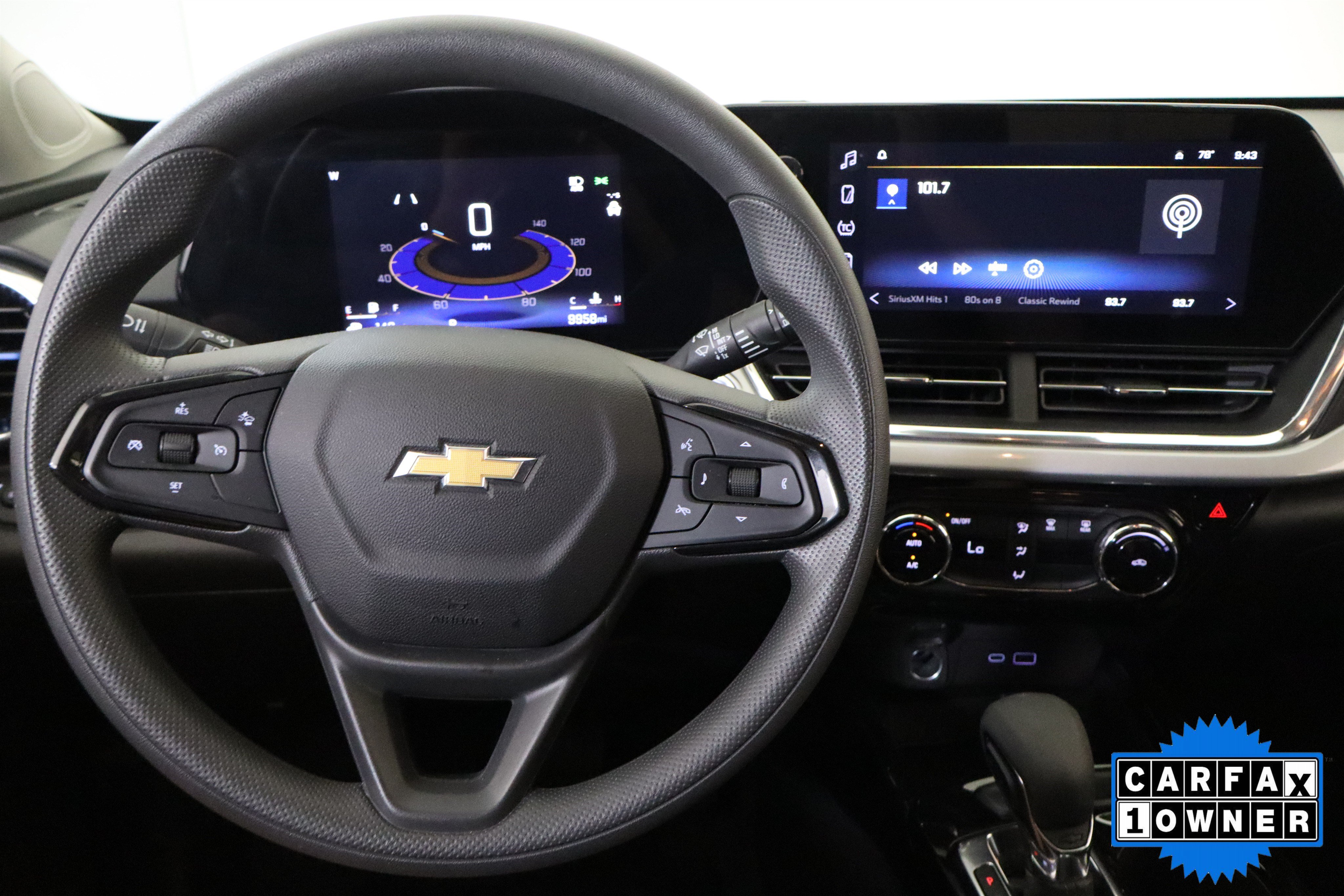 Used 2026 Chevrolet Trax LT FWD image 24
