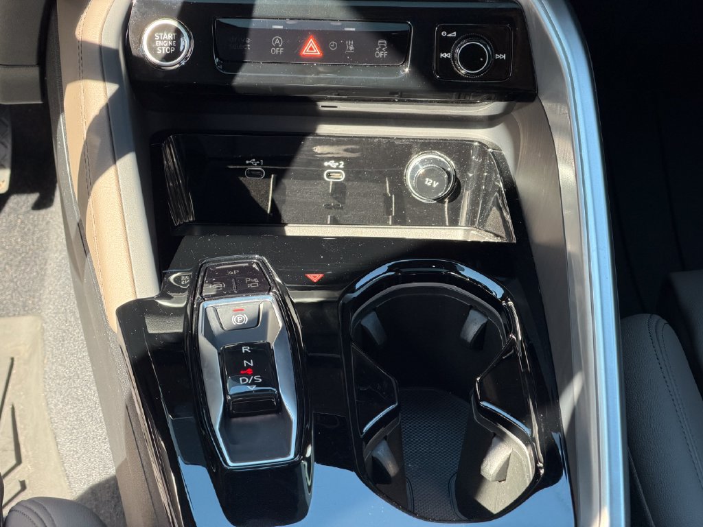 Used 2025 Audi Q5 Premium Plus w/ Premium Plus AWD/4WD image 21
