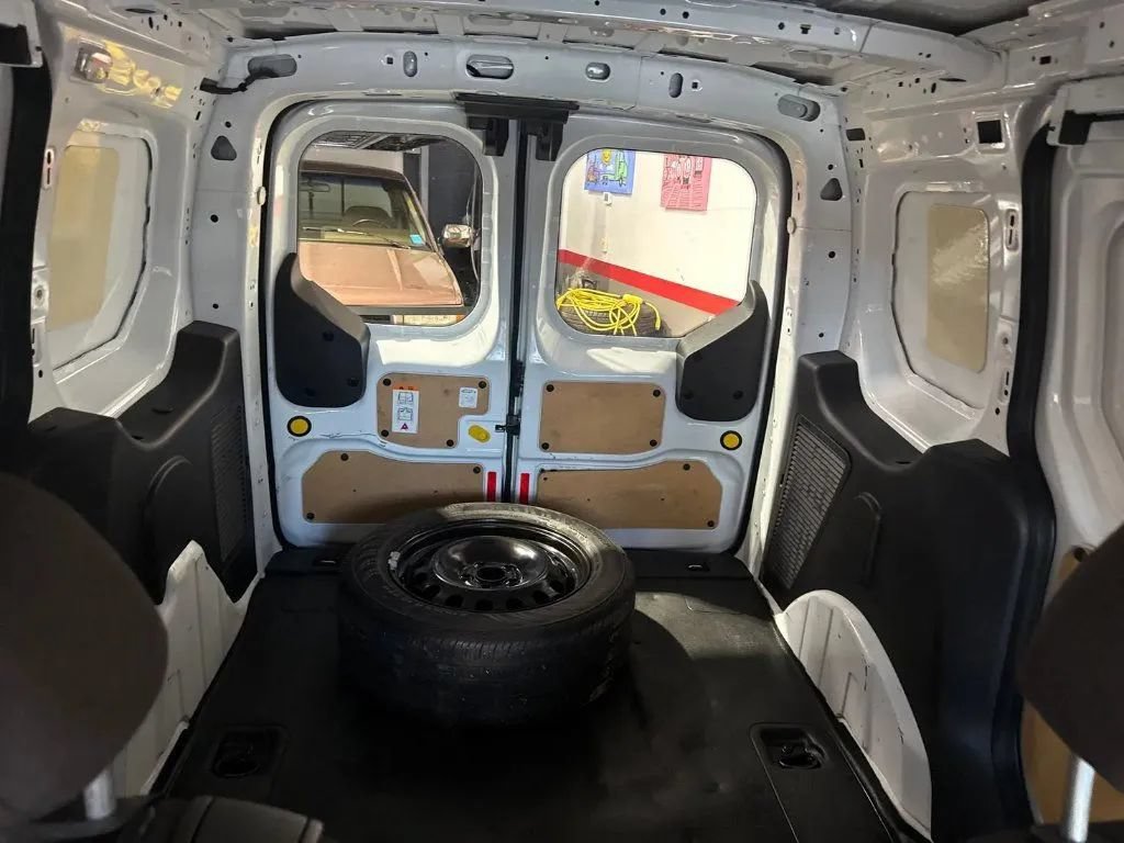 Used 2014 Ford Transit Connect XL FWD image 19