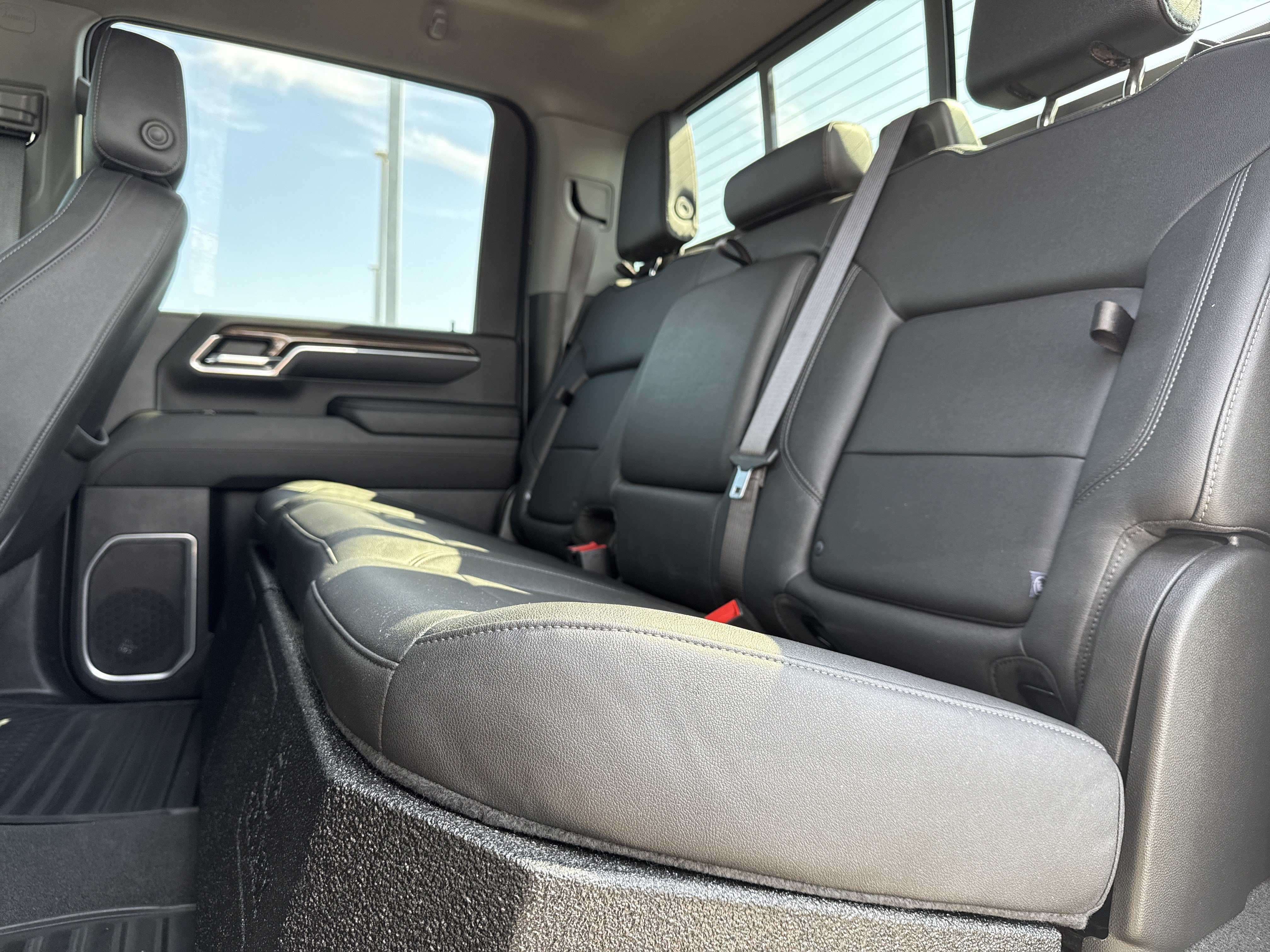 Used 2024 Chevrolet Silverado 2500 LT w/ Midnight Edition AWD/4WD image 29