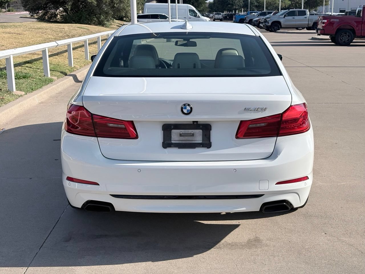 Used 2019 BMW 540i w/ Premium Package RWD image 5