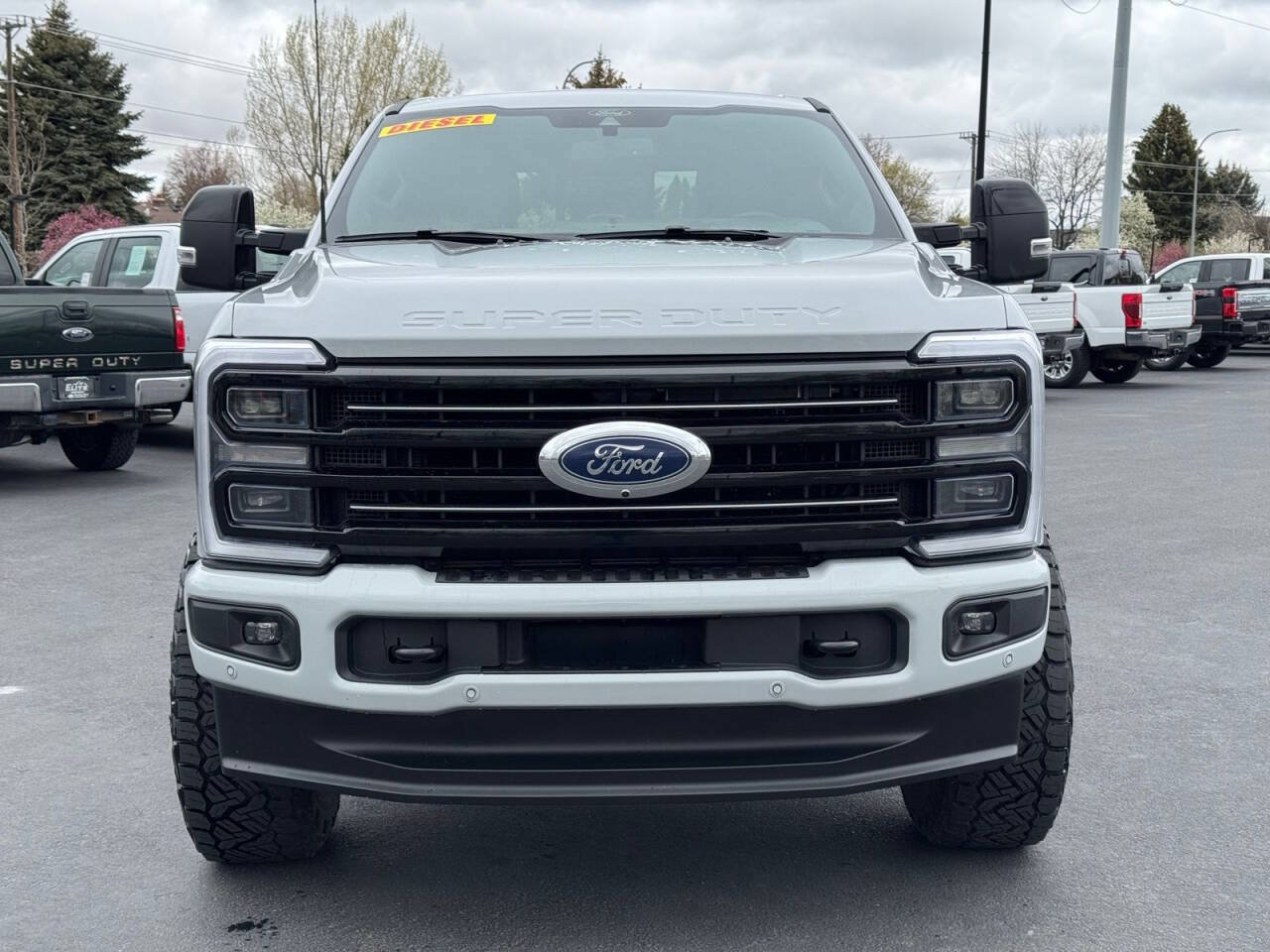 Used 2026 Ford F350 Platinum AWD/4WD image 2