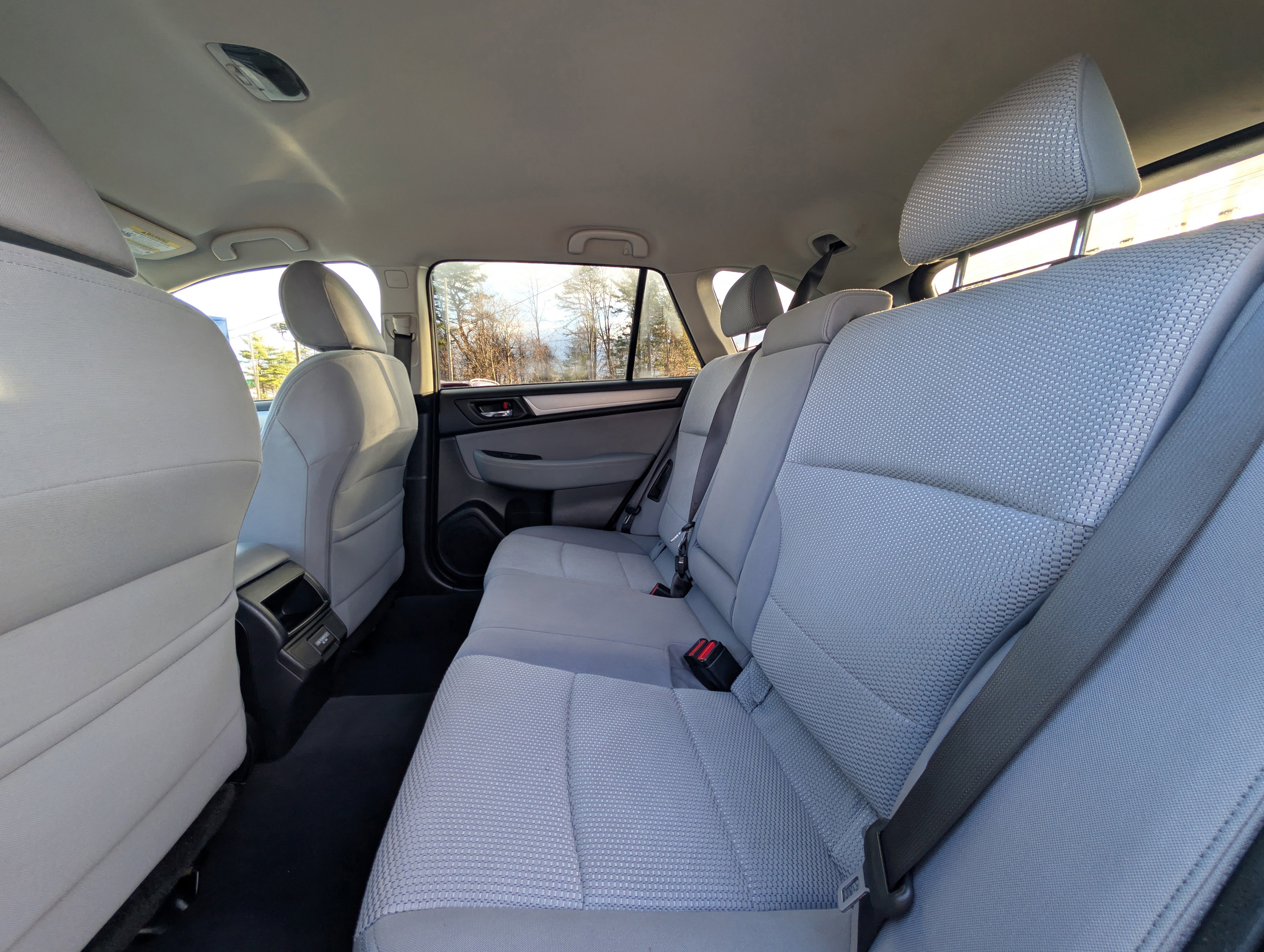 Used 2018 Subaru Outback 2.5i Premium image 30