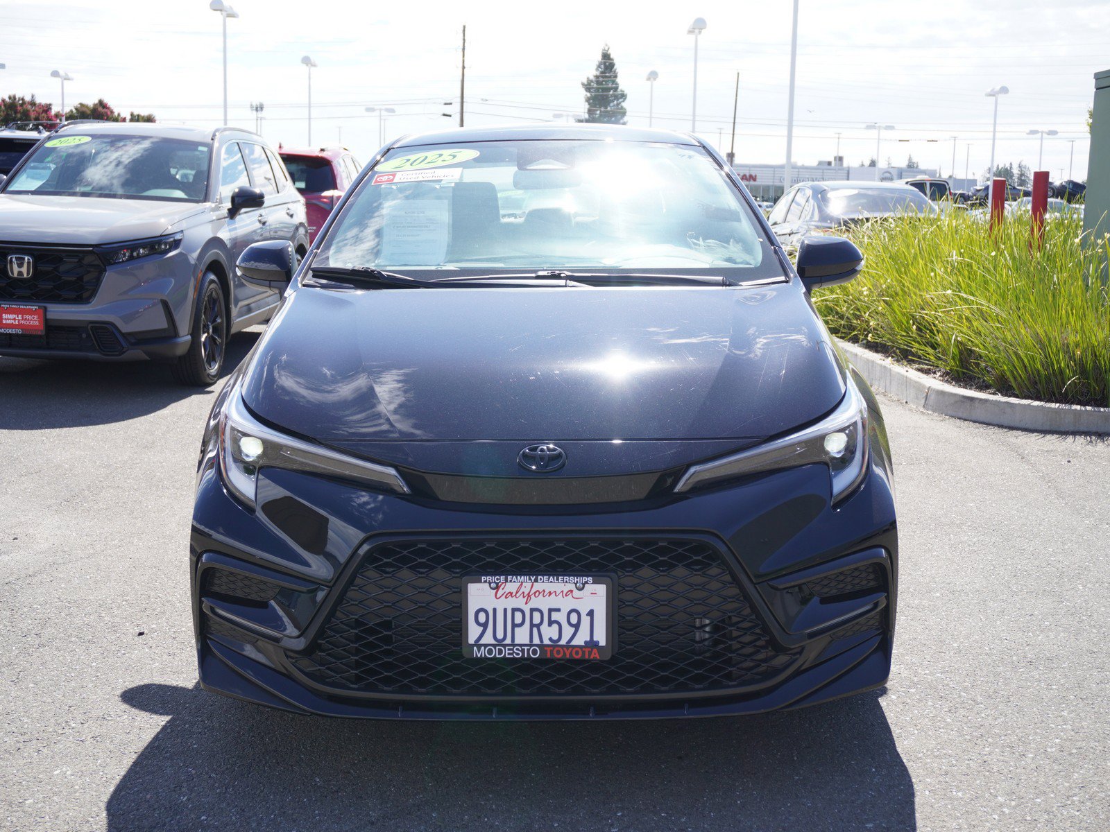 Used 2025 Toyota Corolla SE FWD image 4