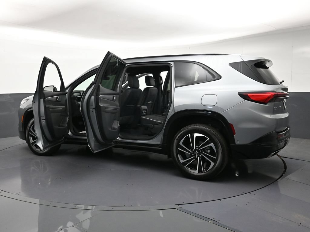 Certified 2026 Buick Enclave Sport Touring w/ Super Cruise Package AWD/4WD image 36