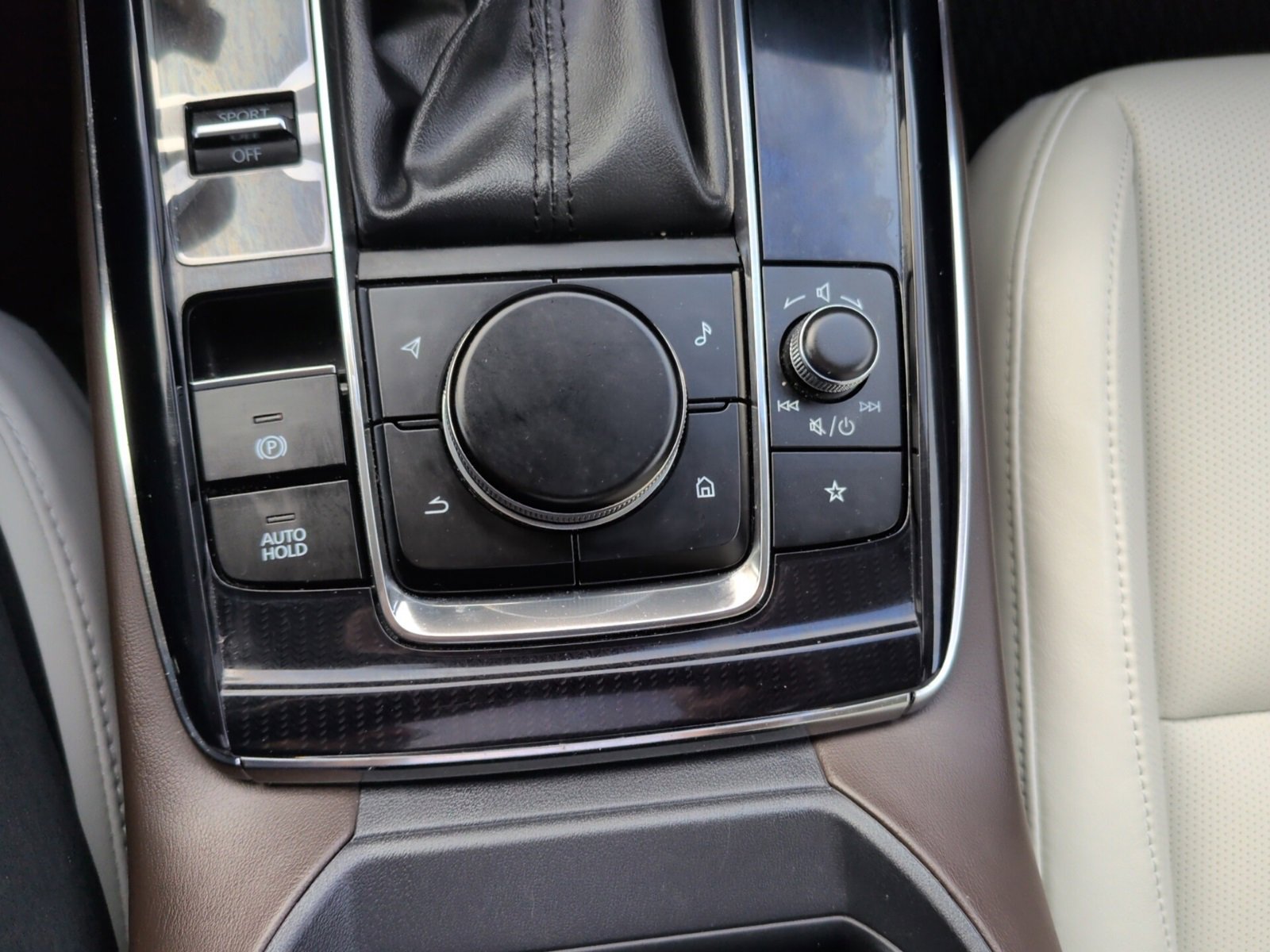 Certified 2025 MAZDA CX-30 AWD 2.5 S w/ Premium Package image 31